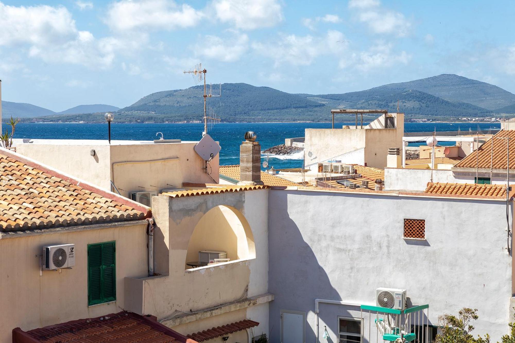 Terrazza Del Convento - Cozy Apartment With Seeview Private Terrace Alghero Exterior foto
